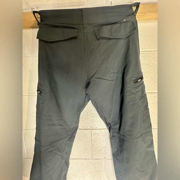 Eddie Bauer First Ascent Men’s Pants - Size 33x30 - Gray - Picture 7 of 7